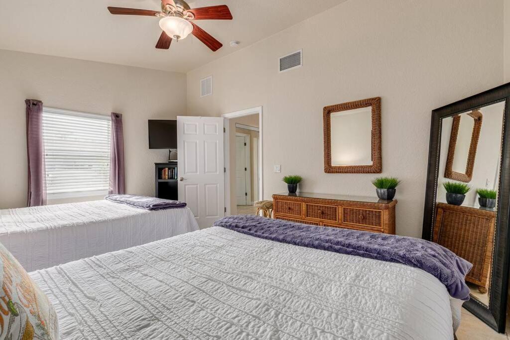 Steps To The Beach And Restaurants! - Coconut Villa'S Suite 1 St. Pete Beach Esterno foto